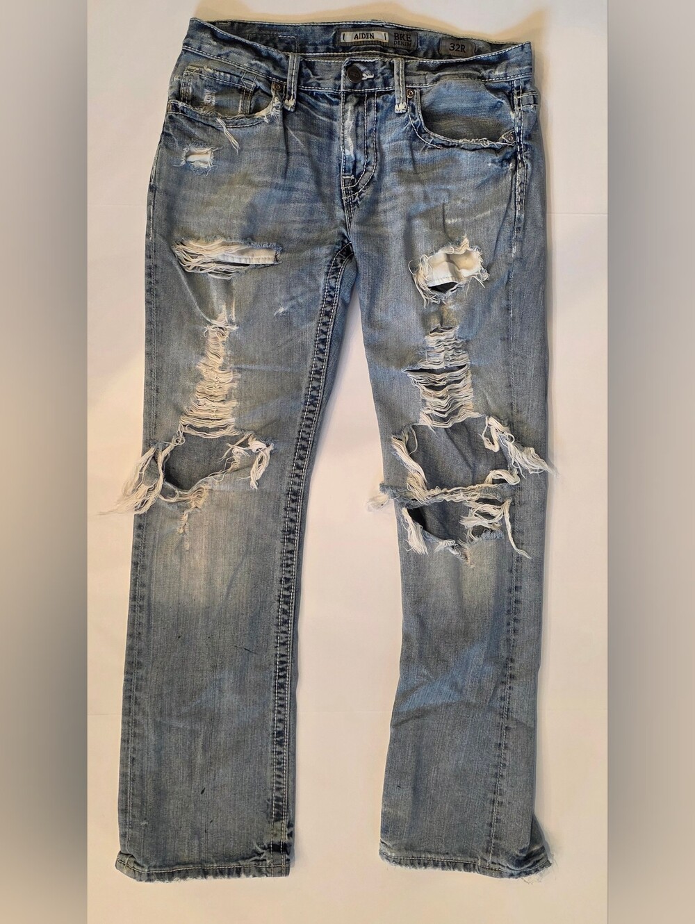 BKE Aiden Men's Distressed Light Blue Ripped Relaxed Jeans 32R